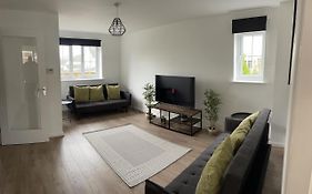 Supreme Residency - Keighley